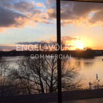 Nachvermietung: Besondere Büros direkt am Wasser