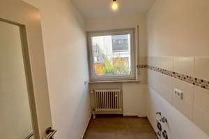 Großzügige 3-Zimmer-Gartenwohnung mit Westterrasse und Tiefgarage in München-Solln – Die vollständige Adresse der Immobilie erhältst du vom Anbieter., 81479 Solln, München – Vorschaubild 6