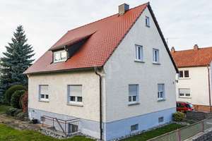 Großzügiges Familienhaus mit Gartenfreiheit und Raum für Visionen – Die vollständige Adresse der Immobilie erhältst du vom Anbieter., 91710 Gunzenhausen – Vorschaubild 2