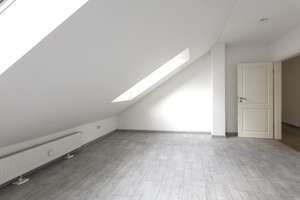 Offener Wohnbereich, großer Balkon & eigene Garage - moderne Dachgeschoss‑Wohnung in Bochold!  – Die vollständige Adresse der Immobilie erhältst du vom Anbieter., 45355 Bochold, Essen – Vorschaubild 10