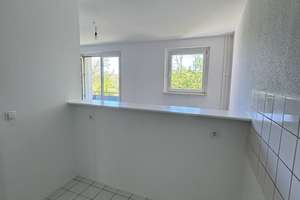 Frisch sanierte 4-Zimmer-Wohnung mit Balkon & Aufzug – ruhige Grünlage in Magdeburg-Herrenkrug – Breitscheidstraße 33, 39114 Herrenkrug, Magdeburg – Vorschaubild 12