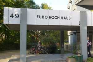 Möblierte Wohnung mit Balkon in Aachen-Mitte zu vermieten – Joseph-von-Görres-Straße 49, 52068 Aachen – Vorschaubild 2
