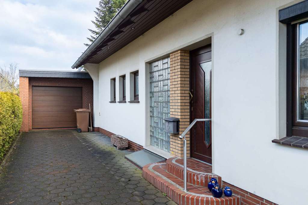 Immobilie in Rastede - Charmantes Einfamilienhaus mit Garten in ansprechender Wohnlage! Obj. 9219 - Bild 2