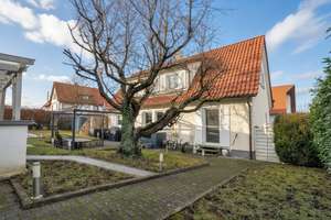 Lichterfülltes Zuhause mit großem Südgarten und zentraler Lebensfreude – Die vollständige Adresse der Immobilie erhältst du vom Anbieter., 74080 Böckingen, Heilbronn – Vorschaubild 4