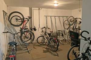 +++ helle + ruhige 2-Zimmer-Wohnung + großer Balkon +++ Gartenmitbenutzung +++ – Niederalmstr. 4, 81735 Waldtrudering, München – Vorschaubild 14
