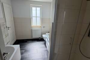 Doppelhaushälfte als Remise mit sonniger Terrasse, Parkplatz, Fischgrätparkett, sehr ruhig – Moltkestr. 34, 12203 Lichterfelde, Berlin – Vorschaubild 12