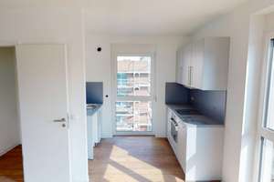 Lichtdurchflutete 3-Zimmer-Wohnung mit großem BALKON und moderner Einbauküche im Neubauquartier '... – Heinrich-Wittkamp-Straße 15, 68167 Neckarstadt-Ost/Wohlgelegen, Mannheim – Vorschaubild 2