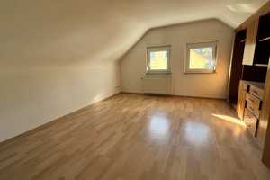Zweifamilienhaus mit großem Garten – Ludwigsburg (Kreis) – Vorschaubild 15