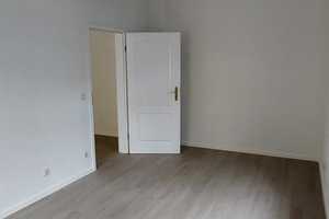 Gemütliche, frisch renovierte 2 ZKB Wohnung in zentraler Lage zu vermieten! – Eibenstocker Str. 27, 1277 Dresden – Vorschaubild 5