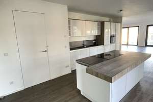 Exklusives Wohnerlebnis in Köln-City: 3-Zimmer-Design-Wohnung mit eigener Sauna & XXL-Balkon – Tel-Aviv-Straße 1, 50676 Altstadt/Süd, Köln – Vorschaubild 9