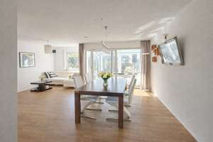 Ruhig & zentral: Modernisiertes Reihenmittelhaus mit lichtdurchflutetem Wohn- und Essbereich  – Gerstenstrasse 41, 70599 Plieningen (Ortsteil), Stuttgart – Vorschaubild 2