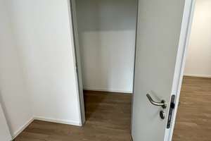 Moderne 3 Zi-Wohnung im Herzen der Stadt **Saniert inkl. Küche** – Calvinstraße 21, 42103 Elberfeld, Wuppertal – Vorschaubild 9