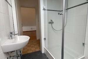 Helle 2,5-Zimmer Wohnung inkl.  Einbauküche in Bielefeld-Brackwede – Arnsberger Straße 18, 33647 Brackwede, Bielefeld – Vorschaubild 4