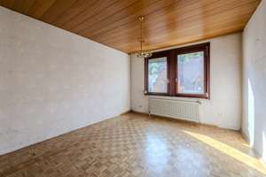 Leerstehendes 3-Familienhaus in begehrter Lage – Die vollständige Adresse der Immobilie erhältst du vom Anbieter., 70199 Heslach, Stuttgart – Vorschaubild 10