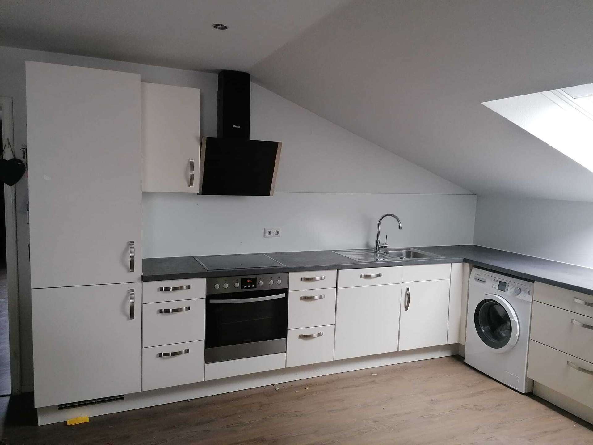 Immobilie in Keltern - großes Haus mit 3 Einheiten mit weitläufigem Grundstück und zahlreichen Nutzungsmöglichkeiten - Bild 1