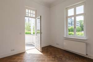 ZOO/ERSTBEZUG NACH LUXUSSANIERUNG: 4,5-ZI-ALTBAU +2 ZI IM SOUTERRAIN MIT TRAUMKÜCHE & EIGENEM GARTEN – Die vollständige Adresse der Immobilie erhältst du vom Anbieter., 30175 Zoo, Hannover – Vorschaubild 12
