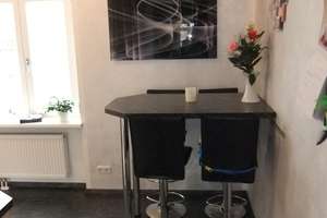 Charmante Altbauwohnung mit großzügigem Hof, Gartenidylle und gewachsener Hausgemeinschaft – Treskowallee 56, 10318 Karlshorst, Berlin – Vorschaubild 5