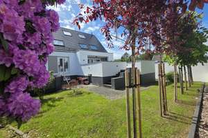 Wohnen mit Stil – Architektenhaus mit Galerie, Garten und Garage