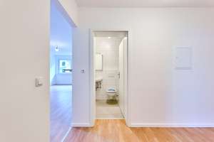 4-Zimmer-Wohnung – ideal zur Eigennutzung oder als Kapitalanlage (WG-Potenzial, bis ca. 5,5%) – Die vollständige Adresse der Immobilie erhältst du vom Anbieter., 80804 Am Luitpoldpark, München – Vorschaubild 2