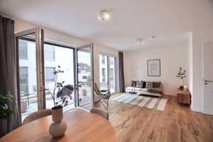STADTGEFLÜSTER!
2 Zimmer
