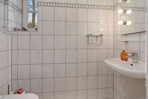 Property thumbnail 45