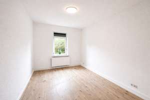 3-Zimmer-Erdgeschosswohnung in Bremerhaven zu vermieten! – Nordernfeldstraße 20, 27572 Wulsdorf, Bremerhaven – Vorschaubild 4