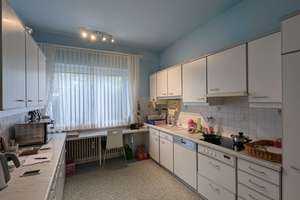 5- Zimmer-Bungalow mit repräsentativem Innenleben, großem Garten und ruhiger Lage! Nähe Schwimmbad. – Die vollständige Adresse der Immobilie erhältst du vom Anbieter., 55450 Langenlonsheim – Vorschaubild 16