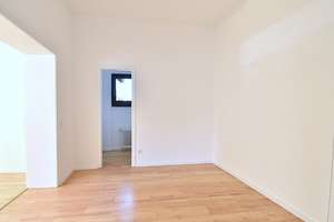 Renovierte Zwei-Zimmer-Wohnung mit Balkon in Aufderhöhe, Nähe Bethanien. – Die vollständige Adresse der Immobilie erhältst du vom Anbieter., 42699 Ohligs/Aufderhöhe/Merscheid, Solingen – Vorschaubild 2