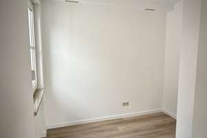 Große, frisch renovierte 1‑Zimmer‑Wohnung in Top‑Lage in Grombühl – Matterstockstr. 27, 97080 Grombühl, Würzburg – Vorschaubild 3