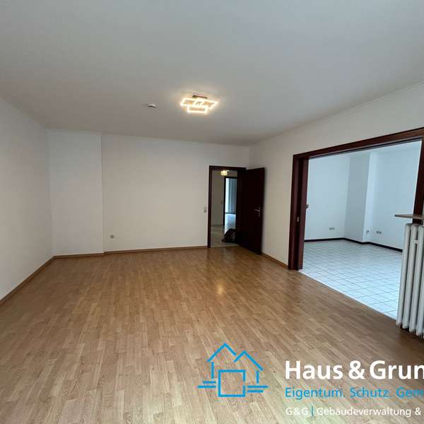 *** helle, schöne 3-Zimmer-Wohnung mit Balkon, Aachen-Innenstadt ***