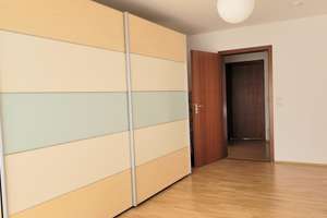 Großzügiges Reiheneckhaus in Eriskirch: 159 m² Wohnkomfort für die Familie – Teilmöbliert – Mozartstraße 28, 88097 Eriskirch – Vorschaubild 4