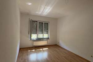 Familienfreundliches Reihenmittelhaus mit Garten und Einbauküche in Düsseldorf-Wittlaer – Nähe ISD** – 40489 Wittlaer, Düsseldorf – Vorschaubild 11