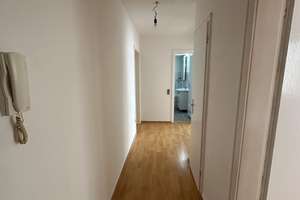 Helle 3-Zimmer-Wohnung mit zwei Balkonen in Köln-Riehl – Die vollständige Adresse der Immobilie erhältst du vom Anbieter., 50735 Riehl, Köln – Vorschaubild 3