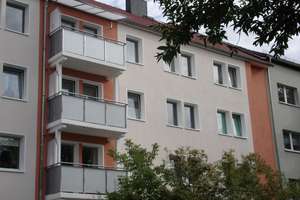 Stadtfeld Ost-  3 Raum-Wohnung mit Balkon – Olvenstedter Str. 55, 39108 Stadtfeld Ost, Magdeburg – Vorschaubild 1