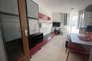 Zu vermieten Möbliertes 1-Zimmer-Apartment mit Balkon, Stellplatz & Aufzug in Mainz-Laubenheim