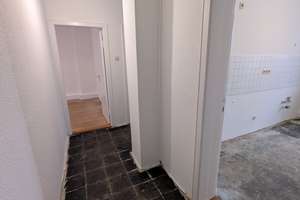 Frisch gestrichene Wohnung direkt in der Innenstadt mit Wanne und Balkon! – Mittelstr. 8, 27568 Mitte, Bremerhaven – Vorschaubild 7