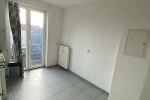 Attraktive 2-Zimmer-Wohnung mit Balkon in zentraler Lage von Krefeld – Ostwall 90, 47798 Cracau, Krefeld – Vorschaubild 3