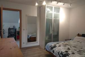 Stilvolle 2-Zimmer-DG-Wohnung mit EBK in Augsburg – Jakoberstraße 1, 86152 Jakobervorstadt-Nord, Augsburg – Vorschaubild 11
