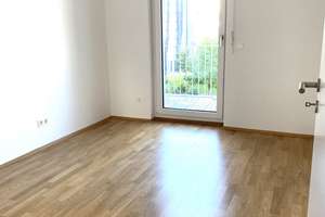 Schwabing-Freimann: Helle, moderne 4-ZI-Wohnung mit durchgehendem Balkon & EBK,  ideal  auch als WG – Max-Bill-Straße 3, 80807 Alte Heide-Hirschau, München – Vorschaubild 8