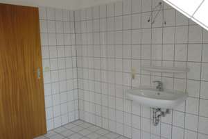 Sehr schöne und gut aufgeteilte 2 1/2 Raum Dachgeschosswohnung – Kriemhildstr. 17, 45892 Resse, Gelsenkirchen – Vorschaubild 10