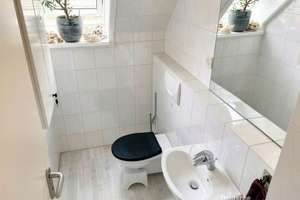 Wohnen auf zwei Ebenen – gepflegte Maisonette mit Balkon und TG-Stellplatz – Die vollständige Adresse der Immobilie erhältst du vom Anbieter., 22523 Eidelstedt, Hamburg – Vorschaubild 7