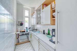 Sehr gepflegte 2-Zimmer-Wohnung in ruhiger Hoflage - Berlin-Friedenau – Die vollständige Adresse der Immobilie erhältst du vom Anbieter., 12161 Friedenau, Berlin – Vorschaubild 5