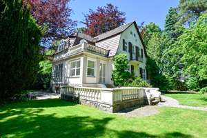 Geschichtsträchtige Paul Poser Villa auf parkähnlichem Grundstück in ruhiger Frohnauer Lage – Die vollständige Adresse der Immobilie erhältst du vom Anbieter., 13465 Frohnau, Berlin – Vorschaubild 1