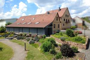 Exklusives Loftwohnen mit repräsentativem Geschäftshaus und Privatpark – Die vollständige Adresse der Immobilie erhältst du vom Anbieter., 36323 Grebenau – Vorschaubild 2
