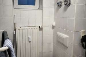 2 Zimmer Wohnung in Rüningen mit Südbalkon, Bad komplett neu – Singerstraße 8, 38122 Rüningen, Braunschweig – Vorschaubild 2