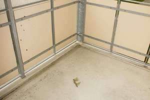 Frei ab 1.4.26 - im 2. OG mit Laminat und Balkon am Heimgarten – Zschopauer Str. 249c, 9126 Gablenz, Chemnitz – Vorschaubild 6