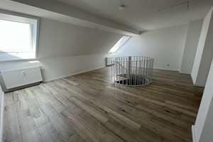 ** 3-Raum Maisonettenwohnung mit Balkon & Stellplatz** – 4319 Althen-Kleinpösna, Leipzig – Vorschaubild 1