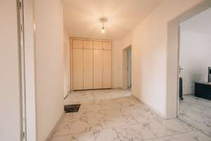 Zentrumsnah, werthaltig & zukunftssicher! Schönes                
8 Parteienhaus als Kapitalanlage – Die vollständige Adresse der Immobilie erhältst du vom Anbieter., 41236 Rheydt, Mönchengladbach – Vorschaubild 8