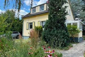 Kleines Einfamilienhaus in 12309 Berlin – Die vollständige Adresse der Immobilie erhältst du vom Anbieter., 12309 Lichtenrade, Berlin – Vorschaubild 2