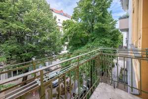 ⭐️ Sensation im Samariter Viertel - helle 2 Zimmer Altbau Wohnung mit ca. 3m hohen Decken und Balkon – Die vollständige Adresse der Immobilie erhältst du vom Anbieter., 10247 Friedrichshain, Berlin – Vorschaubild 4
